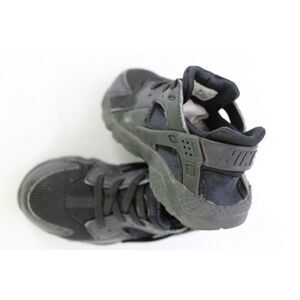 Nike Air Huarache Run Toddler Size 9C Black Athletic Shoes Sneakers 704950-016